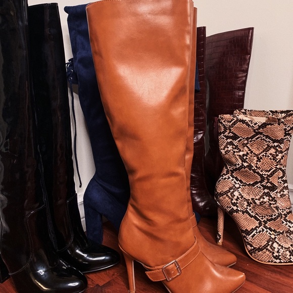 BOOTS ( JUSTFAB/ FASHIONNOVA). - Picture 6 of 6